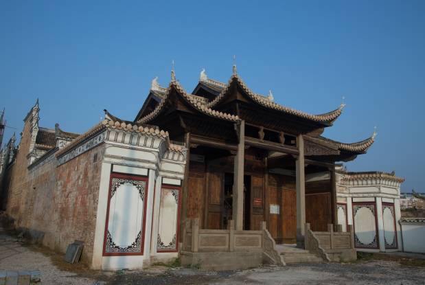 井冈山讯---宜春市委书记率全市“巡回看变化”检查团前来万载古城观摩考察！