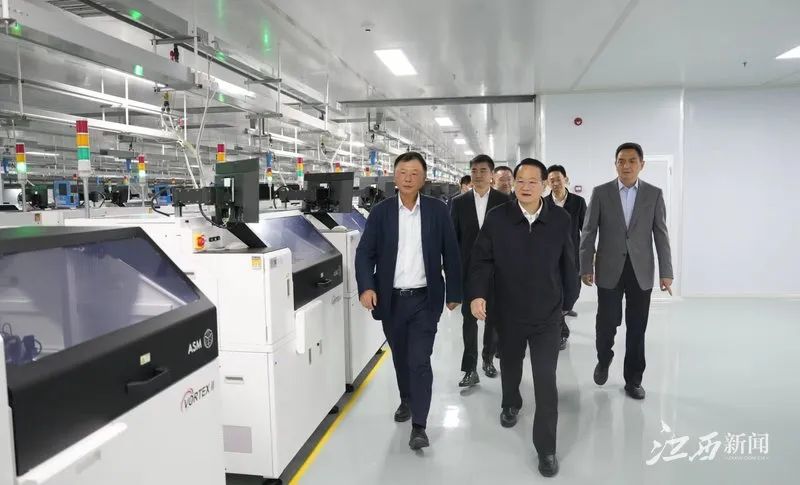 省委书记易炼红在南昌高新区宣讲调研：对标一流、聚焦高端，加快创新驱动发展