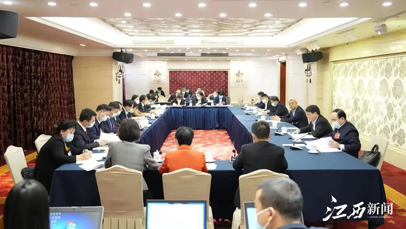 尹弘在审议“两高”工作报告时强调：践行法治精神促进社会公平正义 为高质量发展提供有力法治保障