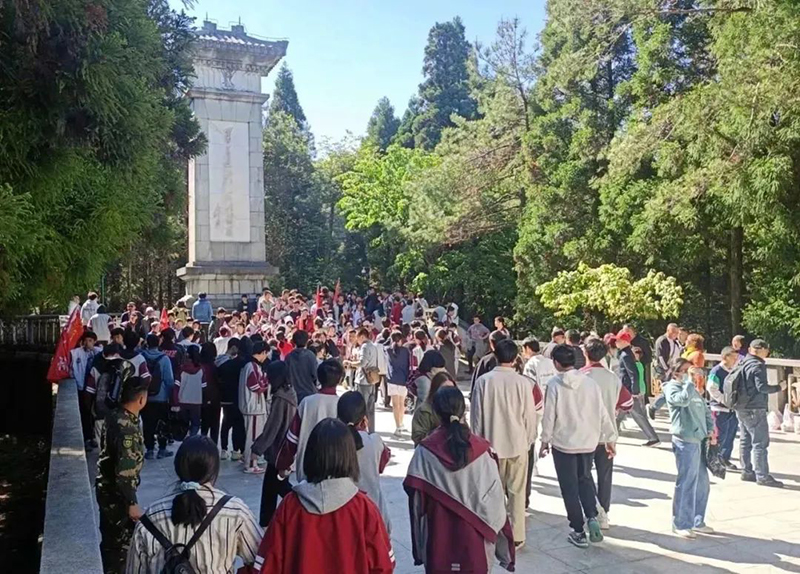 2023中国红色旅游博览会新闻发布会在南昌举行